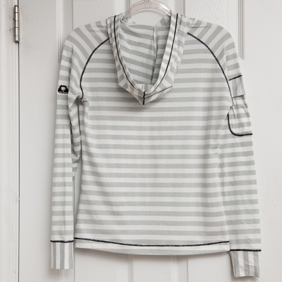 Foot Joy FJ Ladies Pullover Hoodie Gray and White Striped Size XS - SO SOFT! - Picture 6 of 6